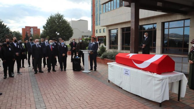 Öğretim Üyesi Betül Dürgen Kansere Yenildi