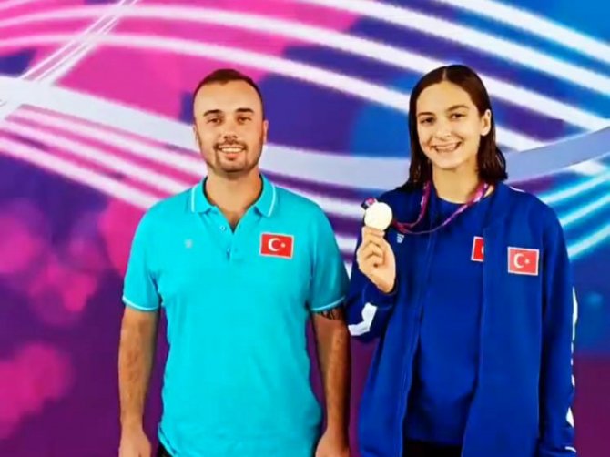 Antalyasporlu Sporculardan Milli Gurur