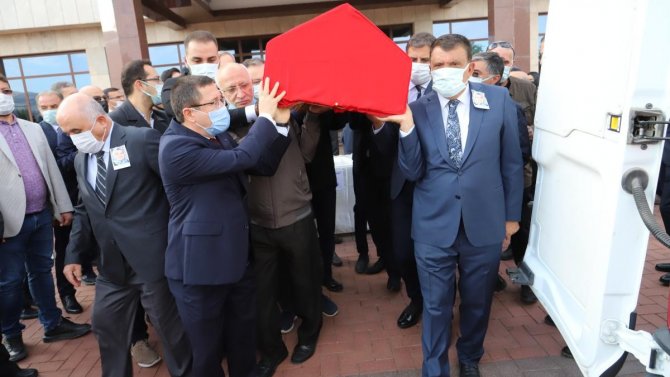 Öğretim Üyesi Betül Dürgen Kansere Yenildi