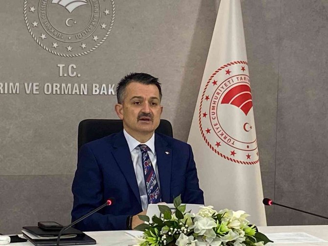 Bakan Pakdemirli: “Yeşil Kalkınma Devrimi’ni Gerçekleştirmede Türkiye Öncü Rolü Üstelenecektir”