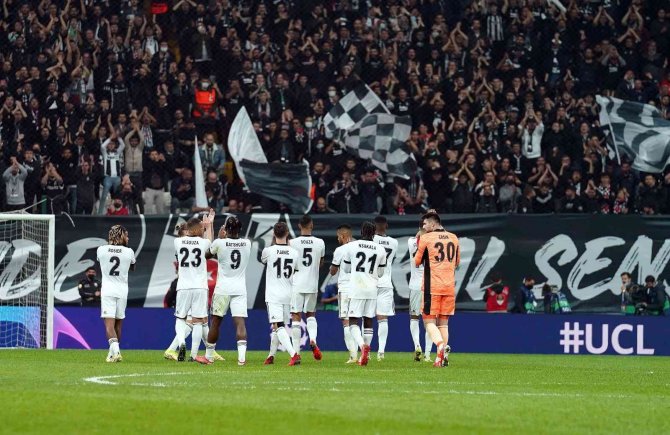 Uefa Şampiyonlar Ligi: Beşiktaş: 1 - Sporting Cp: 4 (Maç Sonucu)
