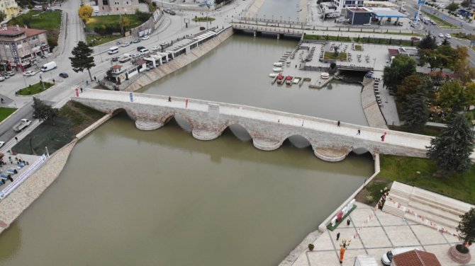 Ulaştırma Ve Altyapı Bakanı Karaismailoğlu: "395 Tarihi Köprü Restore Edildi"