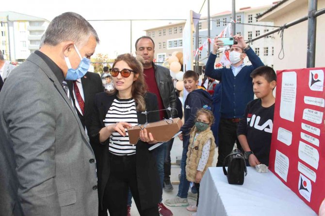 Muradiye’de Tübi̇tak Bilim Şenliği