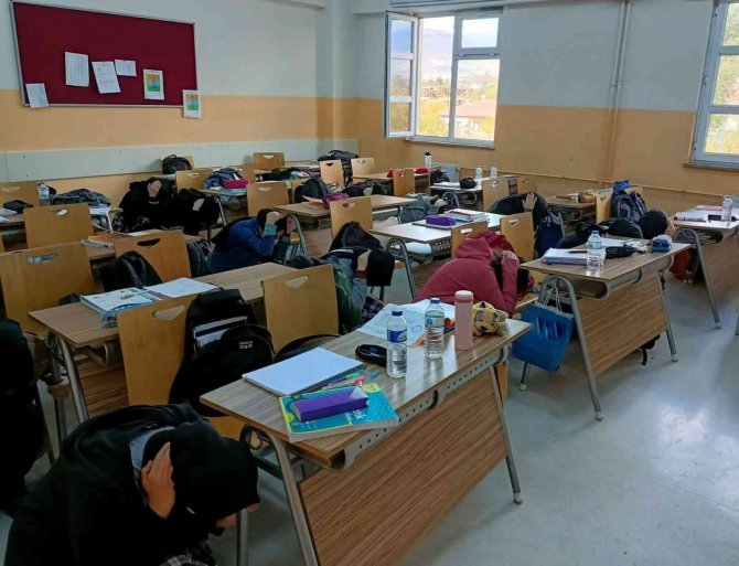 Erzincan’da Gerçeğini Aratmayan Deprem Tatbikatı