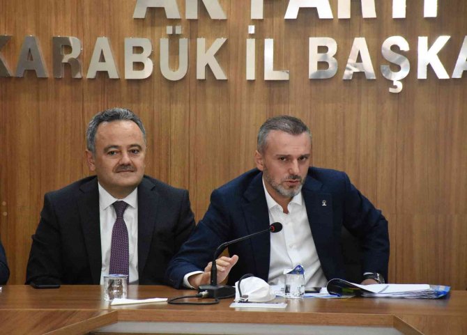 Ak Partili Kandemir, İ̇yi̇ Parti Genel Başkanı Akşener’e Yüklendi