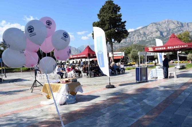 Kemer’de Meme Kanseri Farkındalık Etkinliği