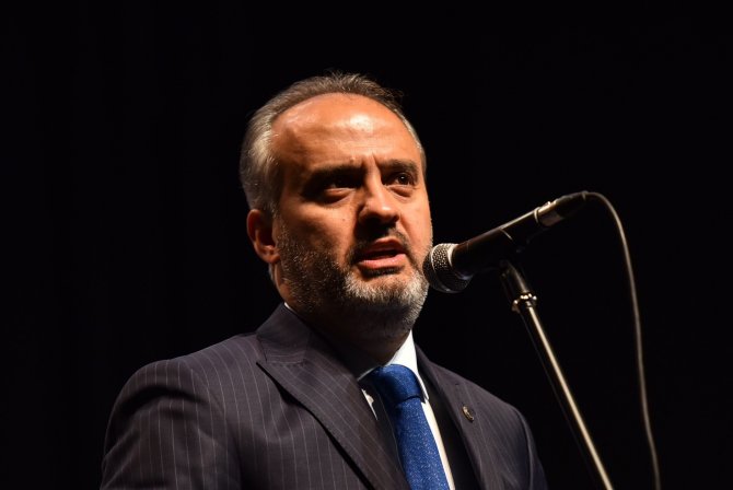 Muhtarlar Korosu’nun Solisti Başkan Oldu