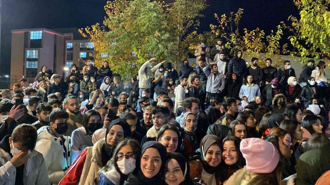 Üniversite Öğrencilerine ’Hoş Geldin’ Konseri