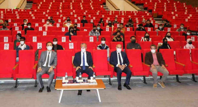 Erzincan’da Öğrenim Gören Yabancı Uyruklu Öğrencilere Yönelik Bilgilendirme Toplantısı