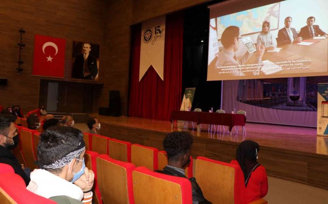 Erzincan’da Öğrenim Gören Yabancı Uyruklu Öğrencilere Yönelik Bilgilendirme Toplantısı