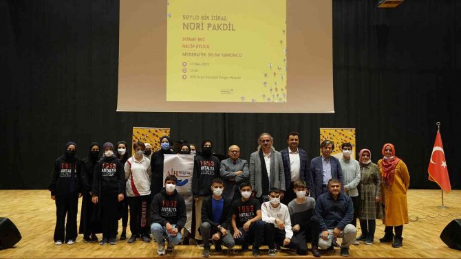 Kahramanmaraş’ta Nuri Pakdil Paneli