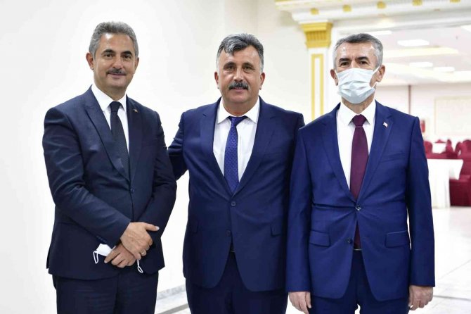 Başkan Köse: "Kıymetli Muhtarlarımız İyi Ki Varsınız"