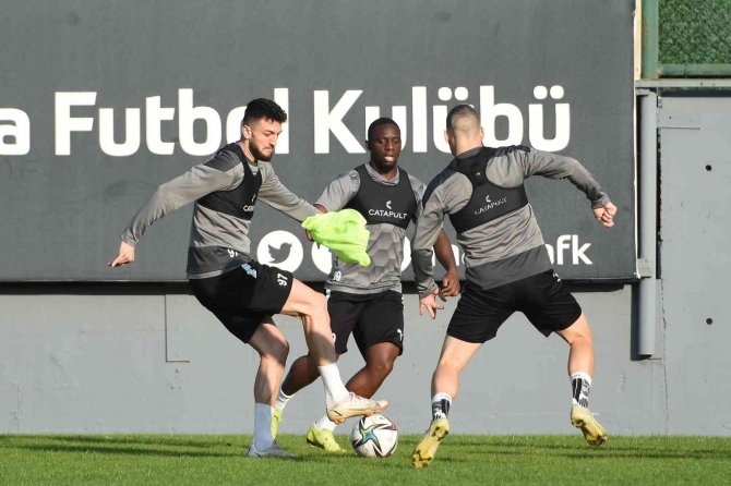 Manisa Fk Yeni Hocasıyla Hazırlıklarını Sürdürdü