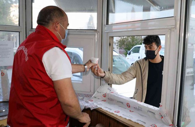 Menteşe Belediyesi’nden Öğrencilere Sabah Çorbası