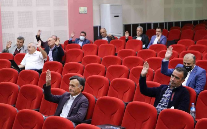 Mütevelli Stadına Hayrettin Yenihatay’ın Adı Verildi