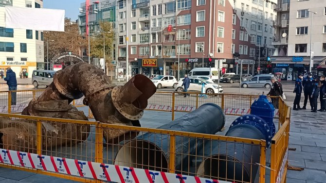 Teski̇ Ve Çorlu Belediyesi’ne İçme Suyu Borusu Eleştirisi