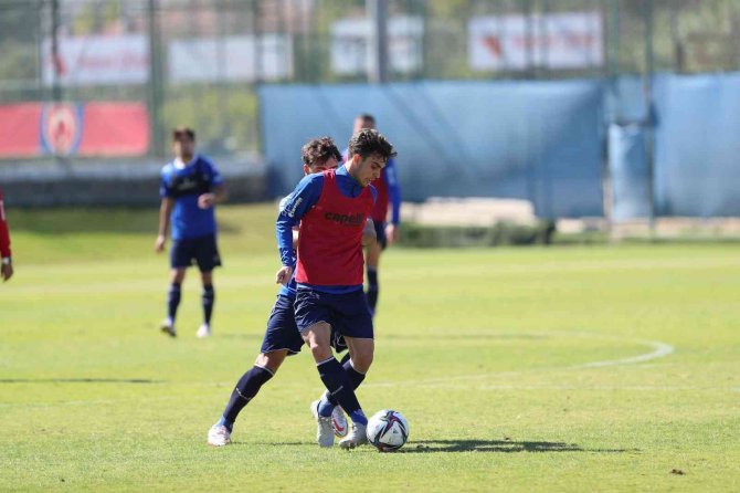 Hüseyin Eroğlu: "Ümraniyespor’u Yenmek Zorundayız"