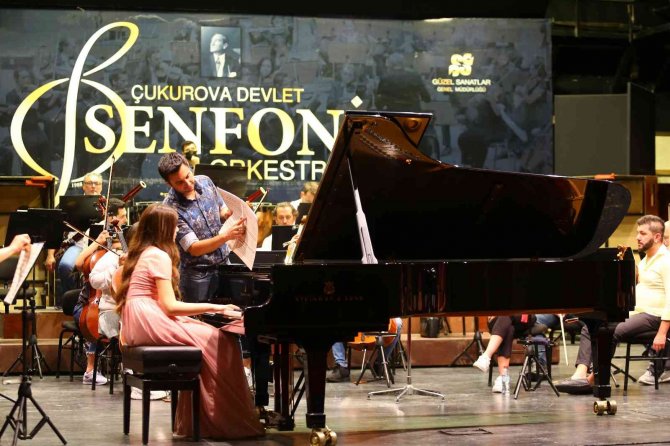 13 Yaşındaki İ̇lyun, Çdso İle Mozart’ın 13. Senfonisini Çalacak
