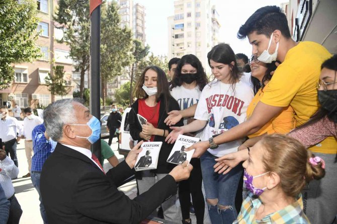 İ̇nce Memed Halk Kütüphanesi Açıldı