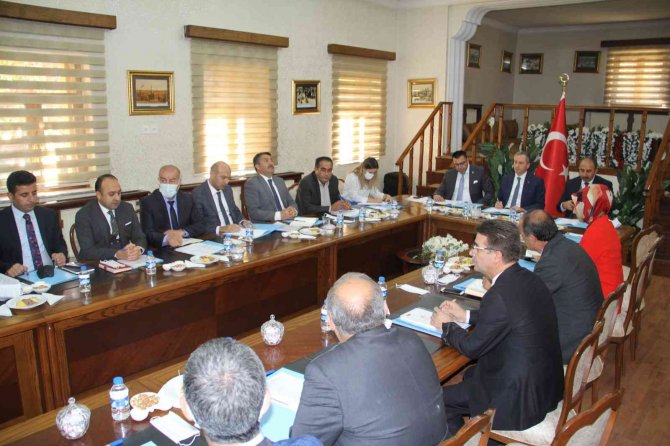 İ̇lçe Milli Eğitim Müdürleri, Doğubayazıt’ta Toplandı