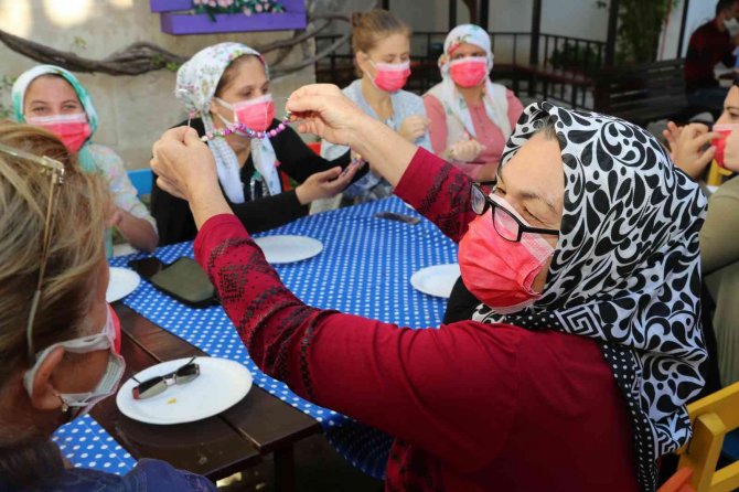 Akdeniz Belediyesinden Meme Kanseri Farkındalık Etkinliği