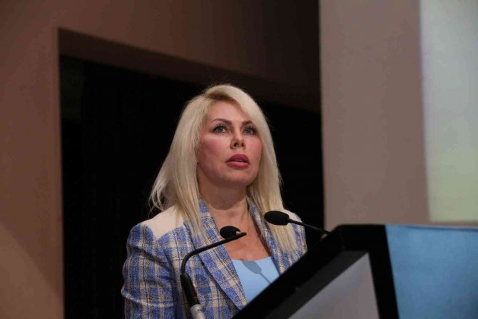 I. Uluslararası Akdeniz Kadın Çalışmaları Kongresi Başladı