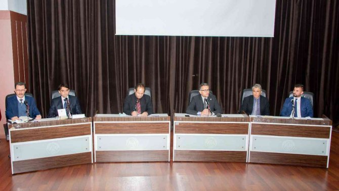 Rektör Aksoy, Öğrenci Toplulukları İle Buluştu