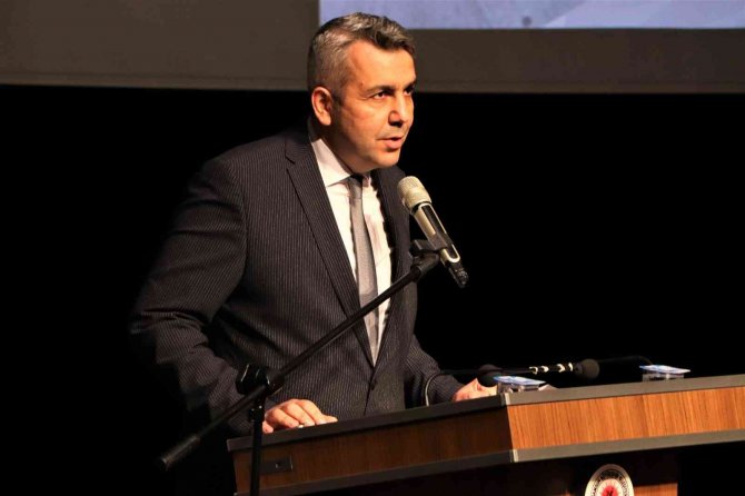 Prof. Dr. Çıkla, Akif’i Anlattı