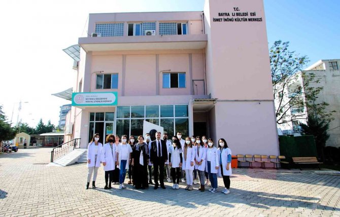 Başkan Sandal: "Bayraklı’daki Her Çocuğun Elinden Tutacağız"