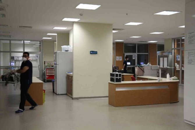 Tatvan’da Aşı Çalışmaları Yoğun Bakımdaki Hasta Sayısını Düşürdü