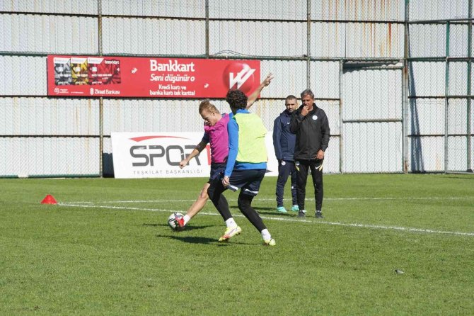 Çaykur Rizespor, Kasımpaşa Maçı Hazırlıklarını Sürdürdü