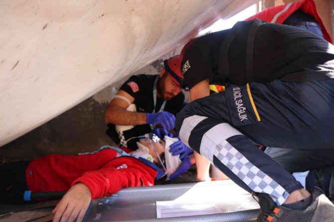 Umke 5. Bölge Eğitim Ve Tatbikat Kampında Deprem Tatbikatı Yapıldı