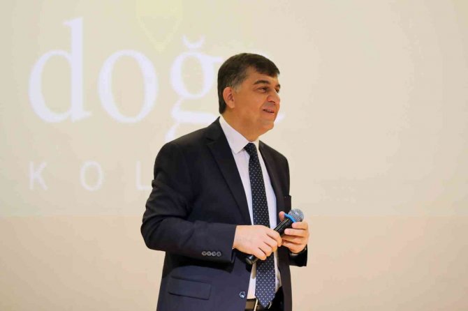 Fadıloğlu’dan Öğrencilere Kariyer Tavsiyesi