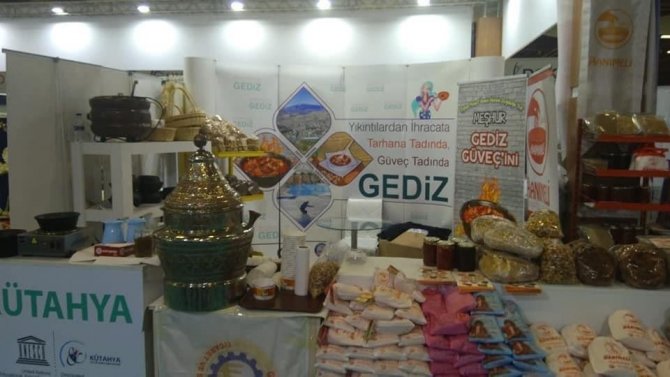 Gediz’in Yöresel Ürünleri Antalya’da Tanıtıldı