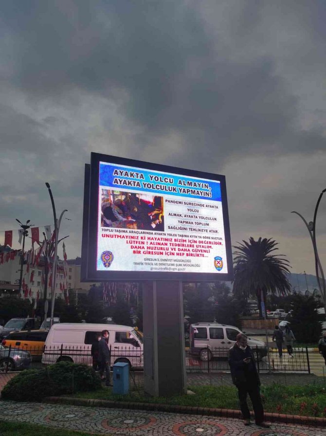 Giresun’da Polisten Ayakta Yolcu Denetimi