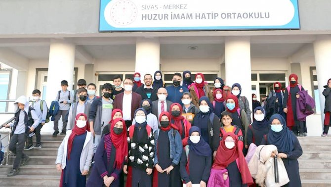 “Gönüllerimizi Sevinçle Dolduruyor”