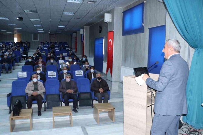 Hakkari’de Milli Eğitim Müdürlüğü Çalışanlarına İ̇sg Eğitimi Verildi