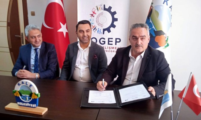 Kale Çileği Kadınlara Ve Gençlere Gelir Kapısı Olacak