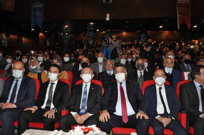 Kılıçdaroğlu Kars’ta Stk’lara Seslendi: "Kars’ta Milletvekilimiz Yok. Bunun Kabahati Karslılarda Değil. Chp’nin Genel Başkanı Olarak Söylüyorum Kabahati Bizde"