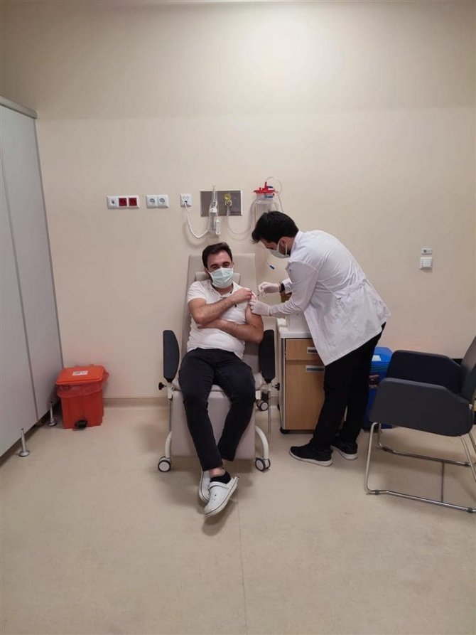 Konya’da İlk Turkovac Aşısı Gönüllüsüyle Buluştu