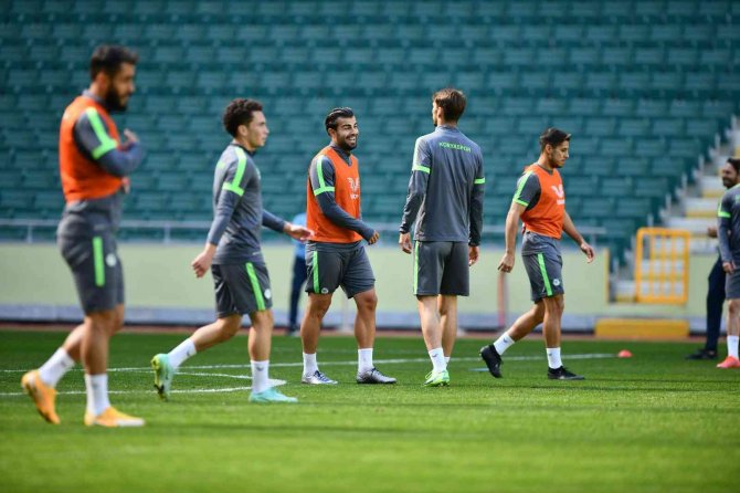 Konyaspor Stadyumda Çalıştı