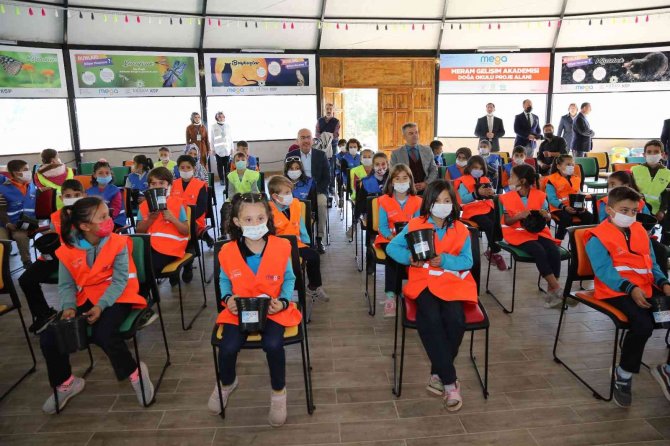 ‘Mega Doğa Okulu’ Öğrencilere Doğanın Ve Hayatın Kapılarını Aralıyor