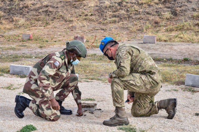 Msb: “Gambiyalı Misafir Askeri Personele ‘Mayın Ve Eyp İle Mücadele Eğitimi’ Verildi"