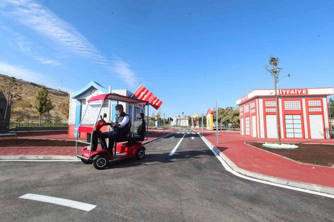 Şahinbey’de Çocuklara Trafik Parkları