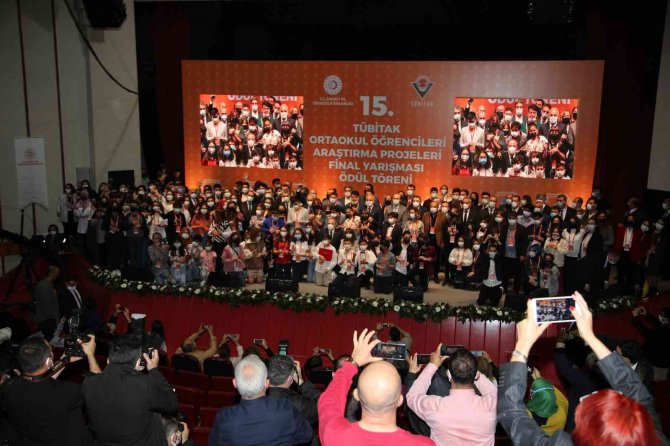 Geleceğin Bilim İnsanları Tübi̇tak Ödülleri İle Buluştu