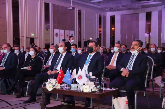 Başkan Altay: “Konya Dünyanın En Güzel Şehirlerden Biri Olma Yolunda Hızla İlerliyor”