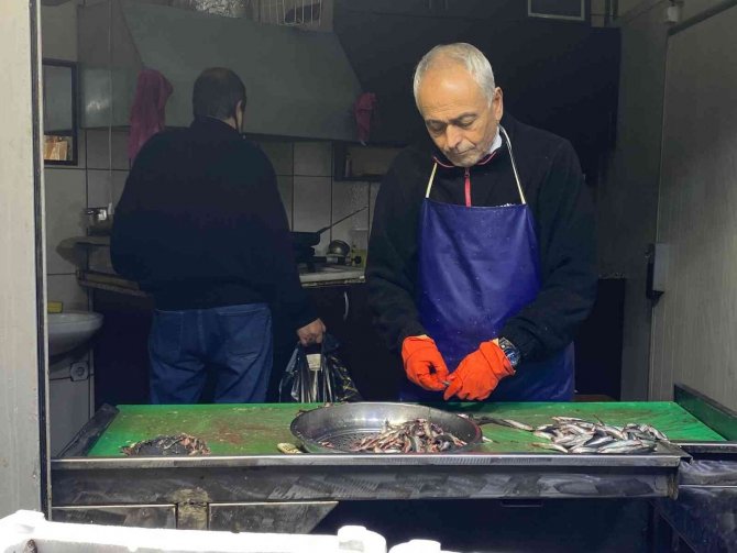 Balık Bollaştı Fiyatlar Tezgahlara Yansıdı