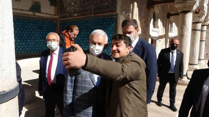 Binali Yıldırım Sivas’ta