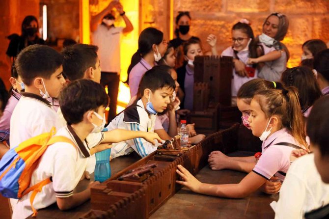 Alanyalı Çocuklar, ‘Yaman Ve Bal’ İle Kızılkule’yi Keşfetti