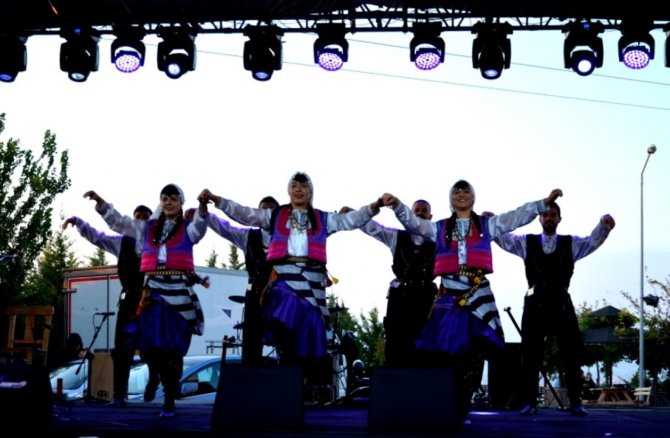 Çomü, Karadeniz Ezgileriyle Coştu